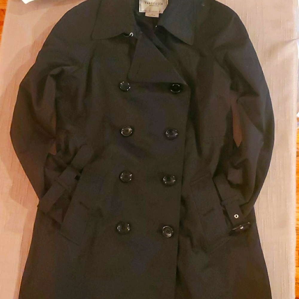 Coat - Picture 2 of 2